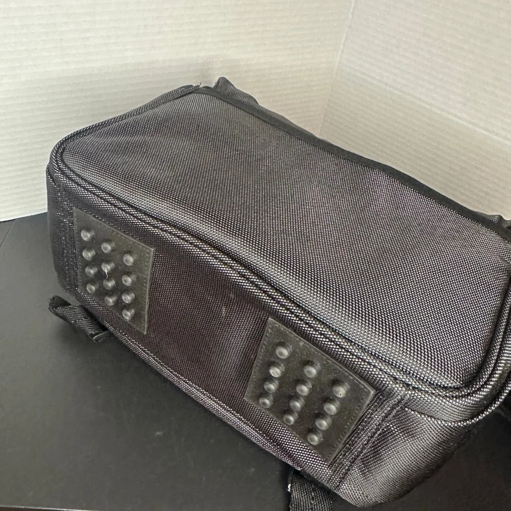 Nikon Digital Camera Bag / Carry Case Padded DSLR Shoulder Strap